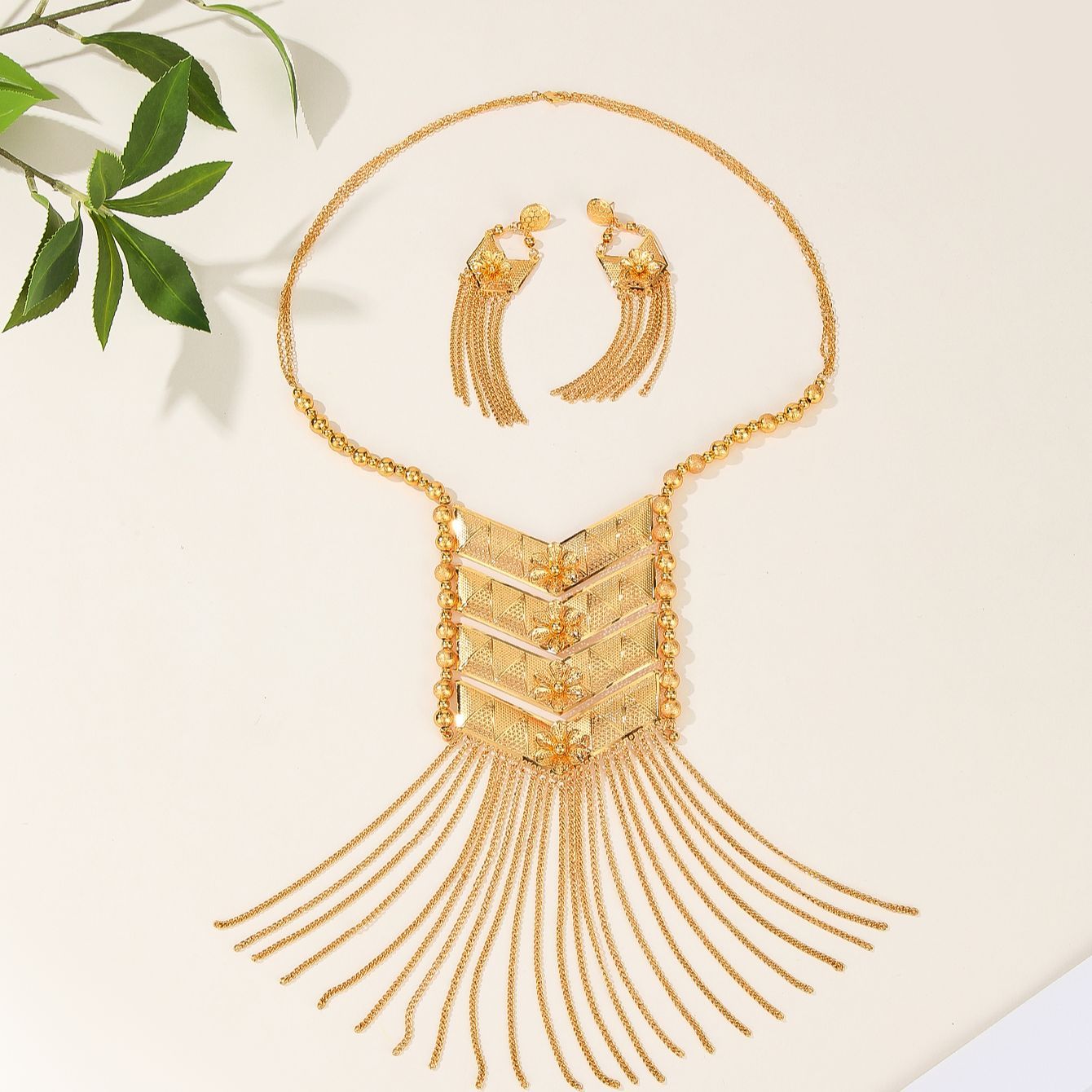 Новый Дубай 24K Позолоченные С – обзор и цена Vintage Fashion Guild