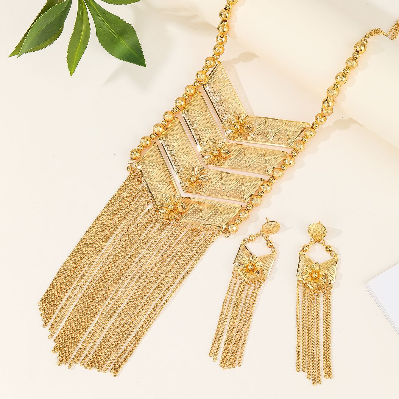 Новый Дубай 24K Позолоченные С – обзор и цена Vintage Fashion Guild
